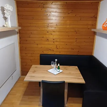Mit 2 Schlafzimmer In Apartment Voitsberg